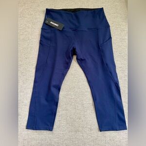 Ododos Navy Blue Athletic Capri-length Leggings